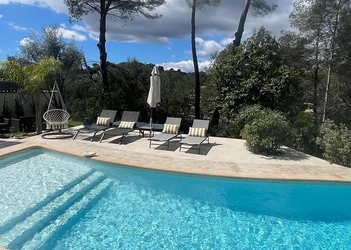 La Villa Des Carriers- Maison Avec Piscine Proche Mer