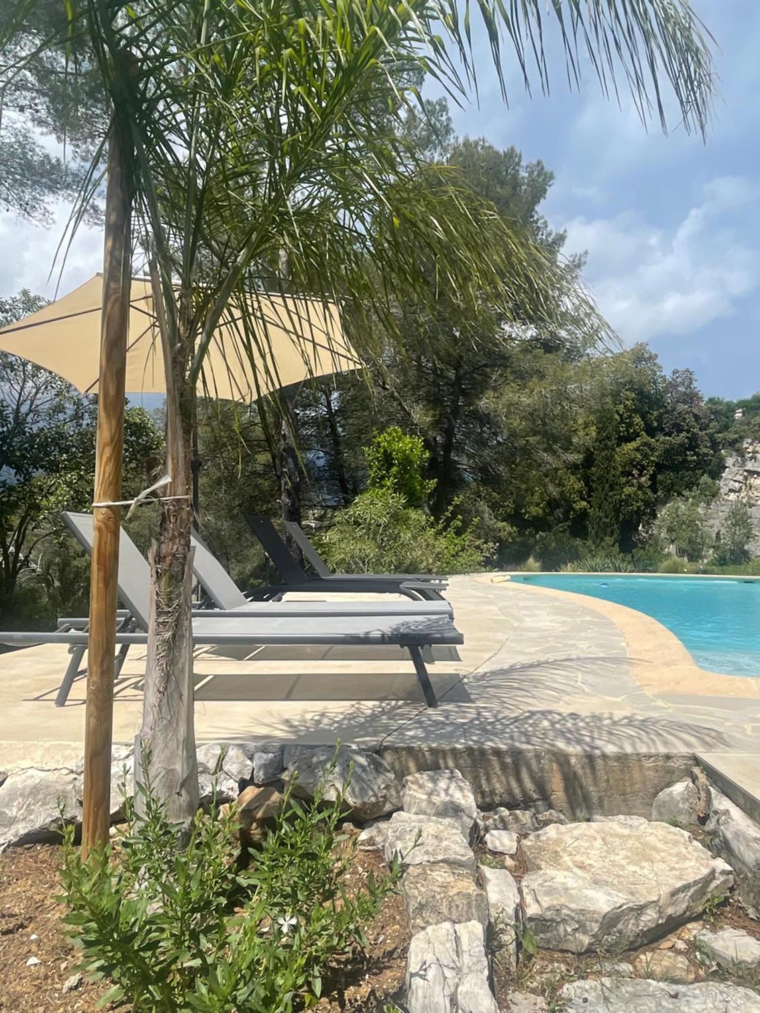 La Des Carriers- Maison Avec Piscine Proche Villa